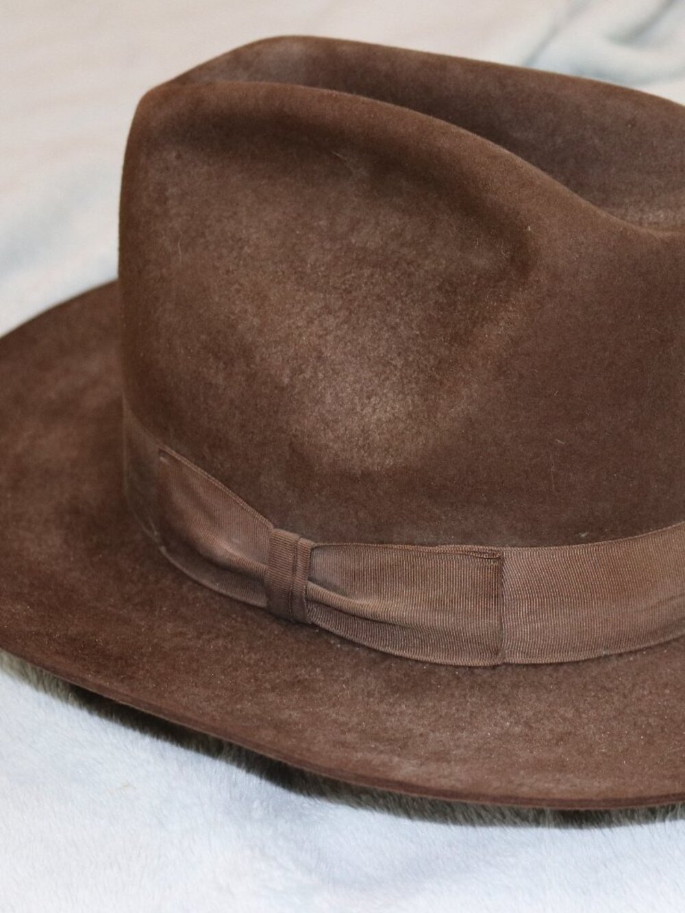 Westchester brown felt western hat. 7-1/8 size.
